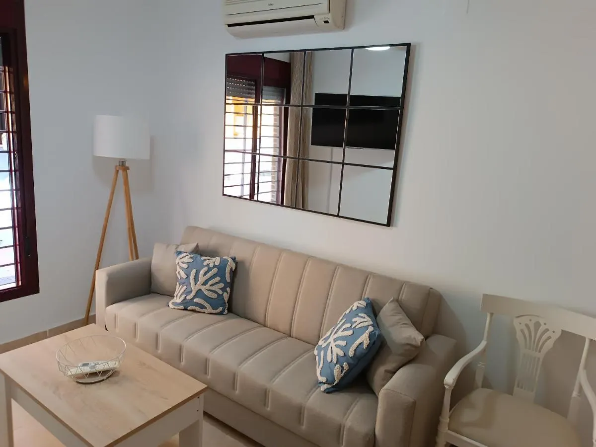 Amazing & Renovated 2-Bedroom Flat In פואנגירולה 0*,